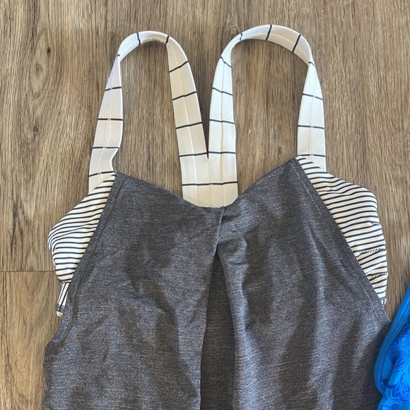 SET OF 3!  LULULEMON Women’s Yoga Activewear Tank Tops. All size 4. - Picture 2 of 4